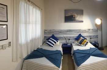 Cokes Surf Camp Hotel Thulusdhoo ภายนอก รูปภาพ